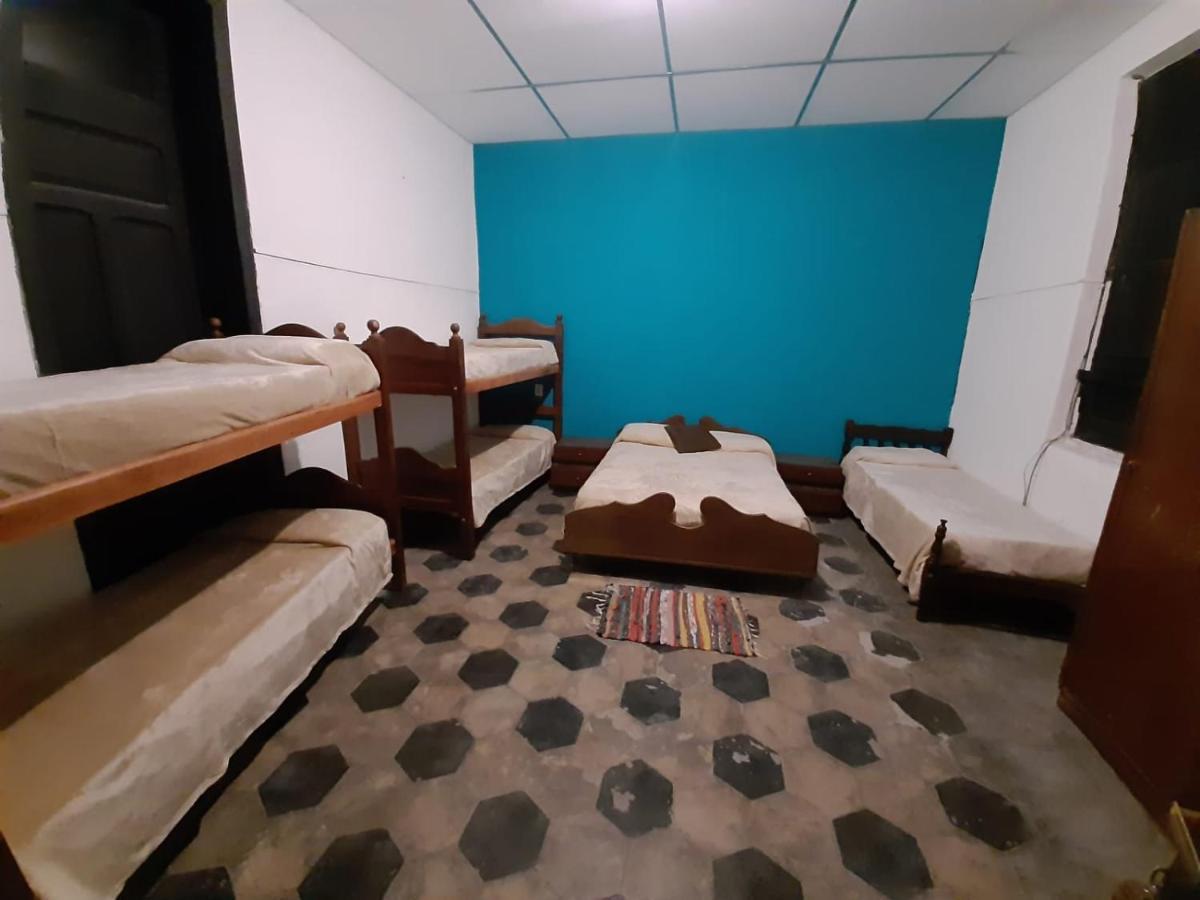Plaza Hostel Sj 2 Salta Eksteriør bilde