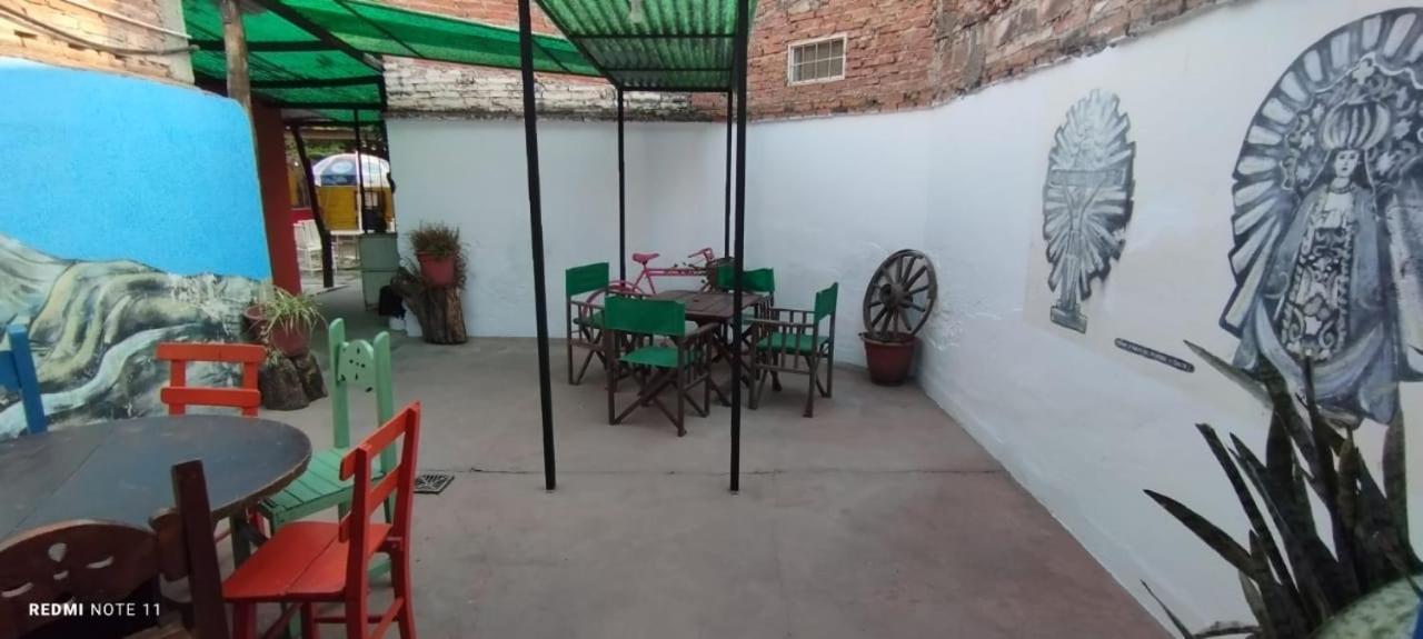 Plaza Hostel Sj 2 Salta Eksteriør bilde